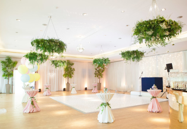 Hurlingham-Chandelier-Arch-Wedding-June-2018-6279