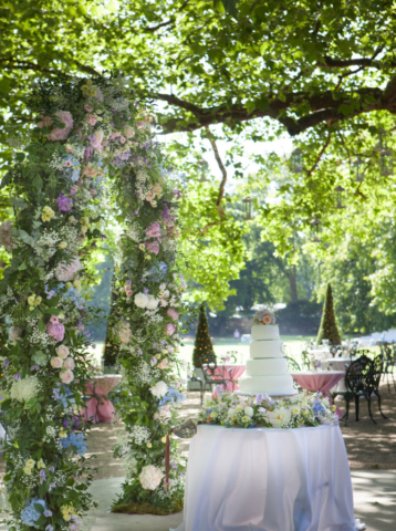 Hurlingham-Chandelier-Arch-Wedding-June-2018-6327